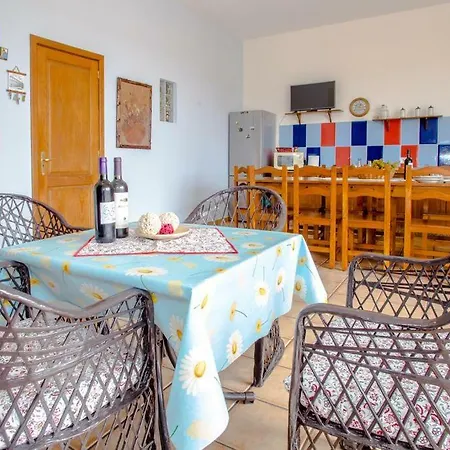 Casa Caleta *